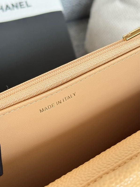 A bag leather women's 19 cm фото 9