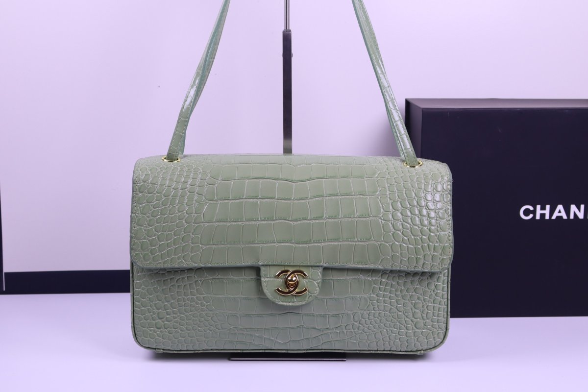 Сумка кожаная женская Chanel CF Maxi Flap 32 см