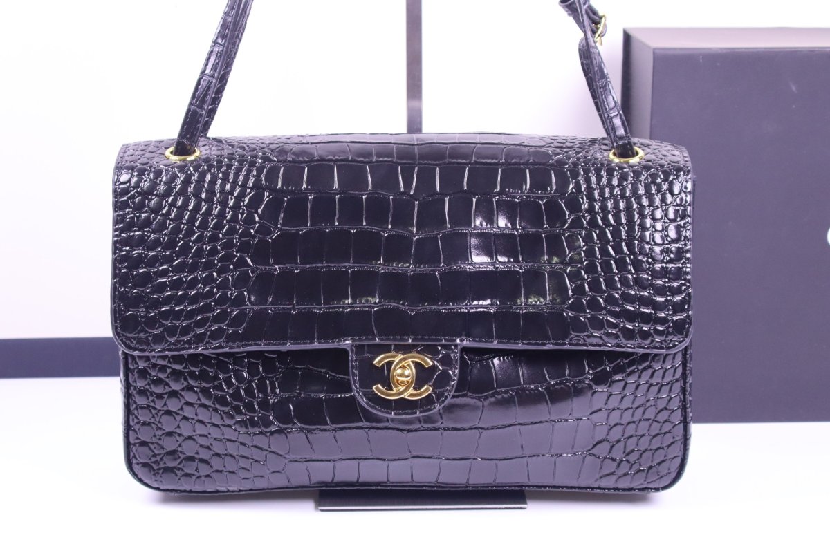 Сумка кожаная женская Chanel CF Maxi Flap 38 см