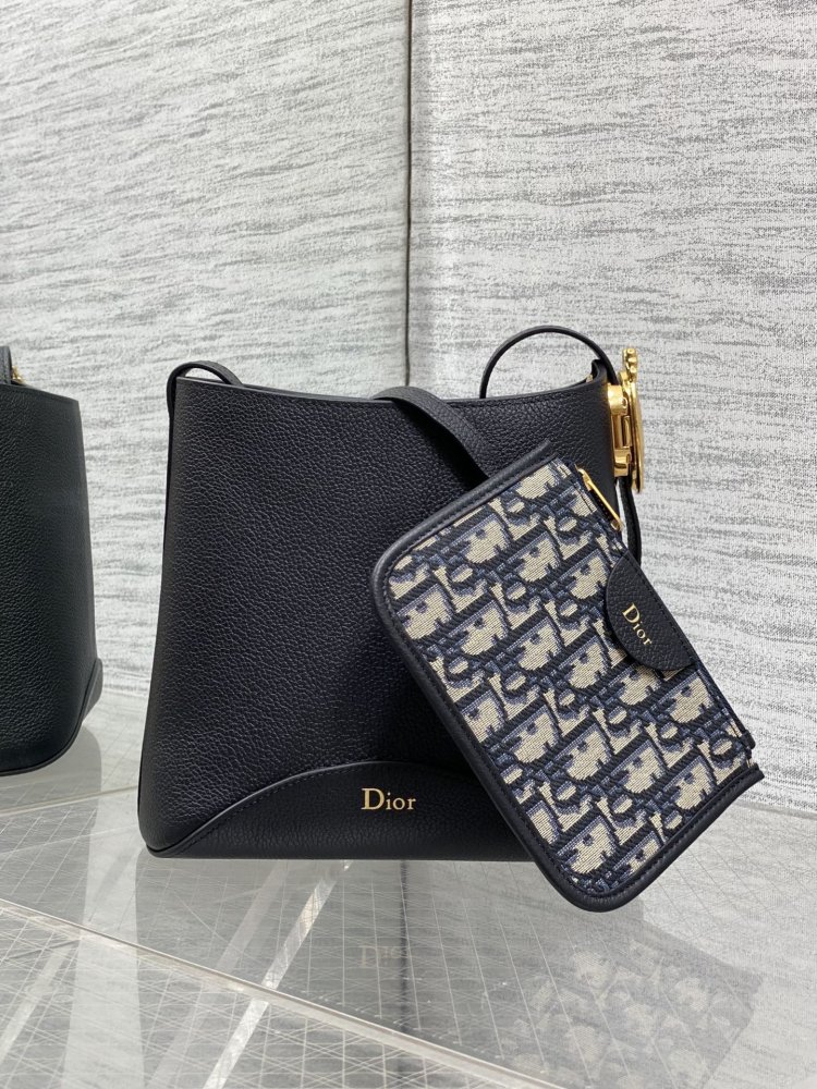 Сумка кожаная женская Dior Medaillon 20 см
