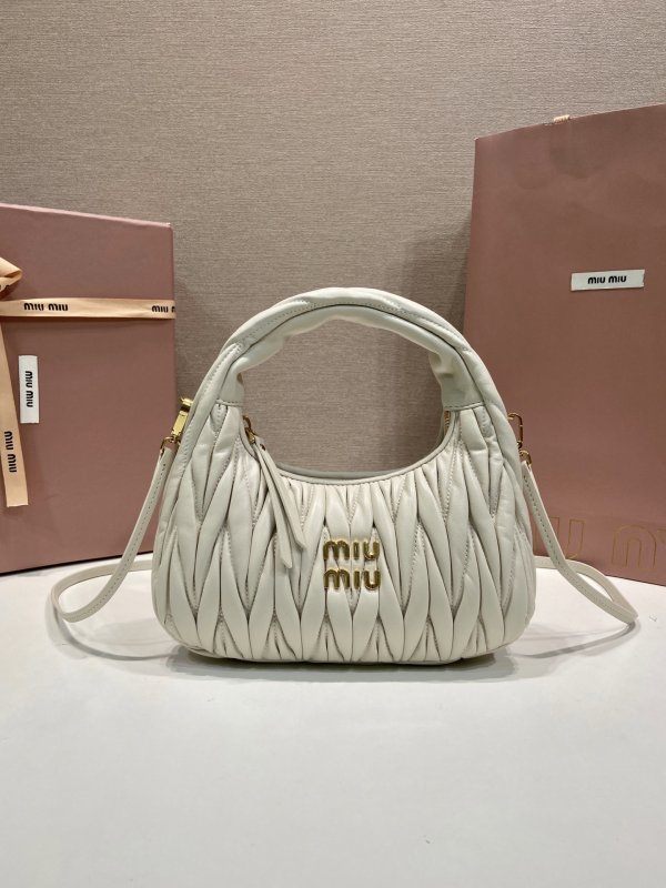 A bag кроссбоди Miu Wander 20 cm