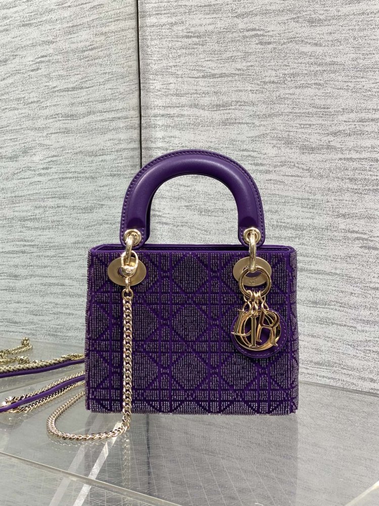 Сумка Lady Dior 17 см украшенная бисером