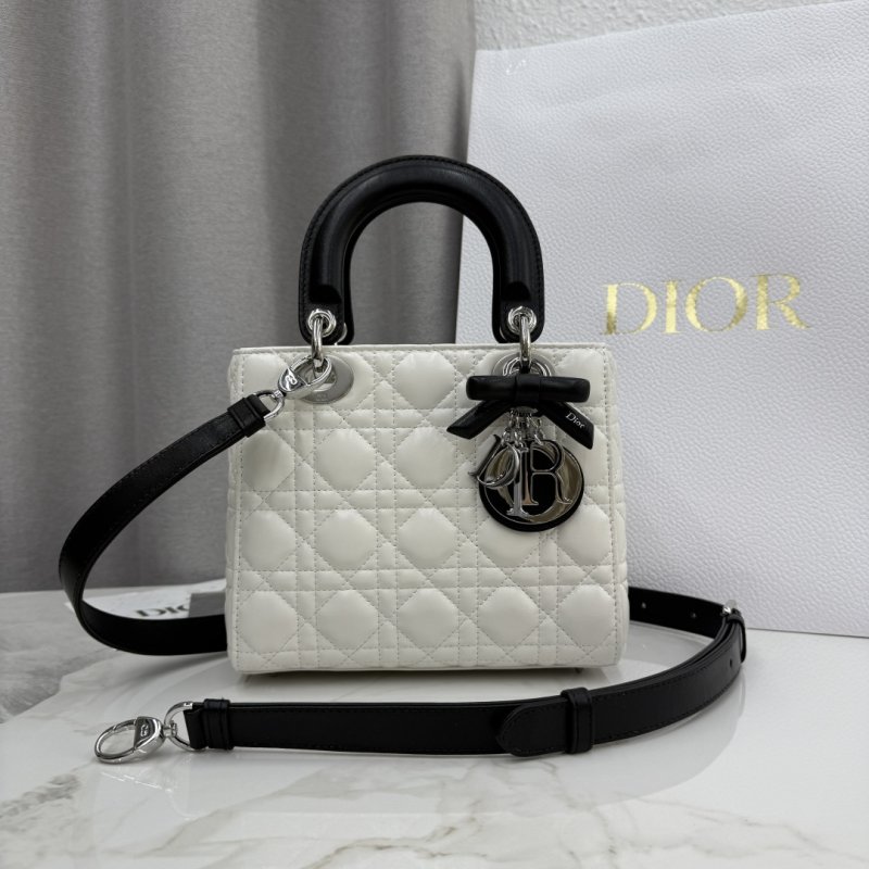 Сумка Lady Dior 20 см из мягкой кремовой и черной кожи