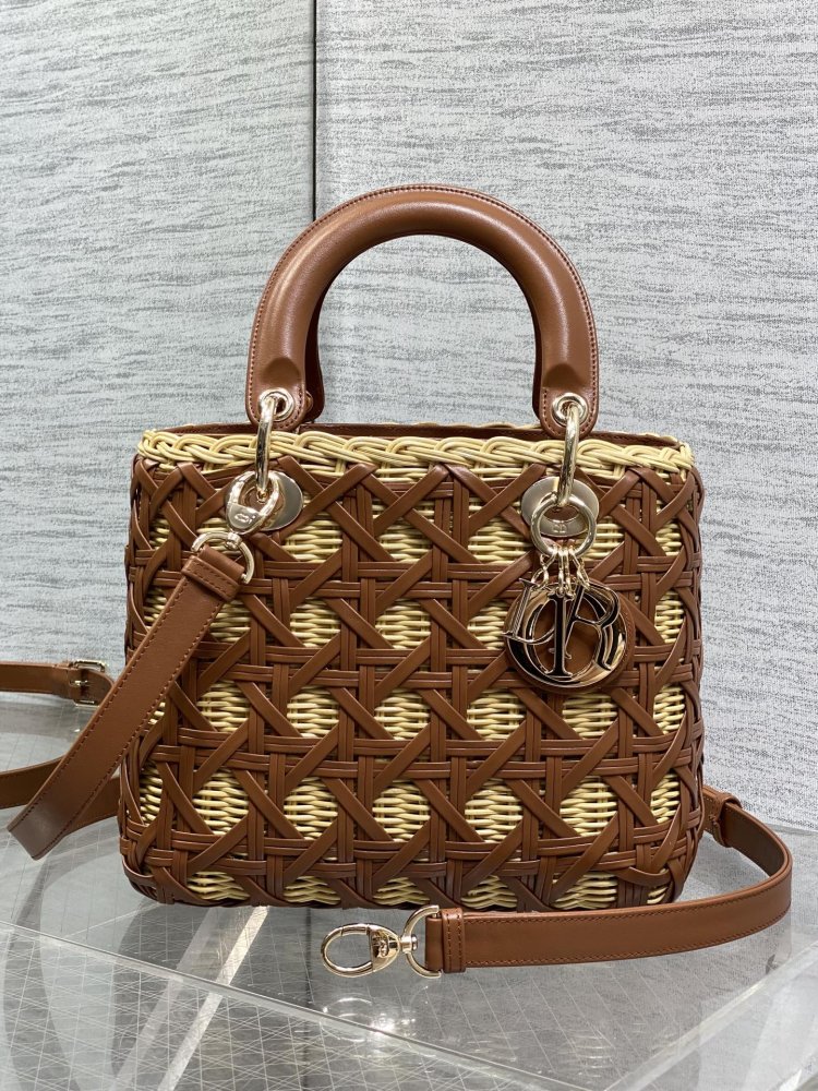 Сумка Lady Dior 24 см из классической стеганой кожи и натурального ротанга