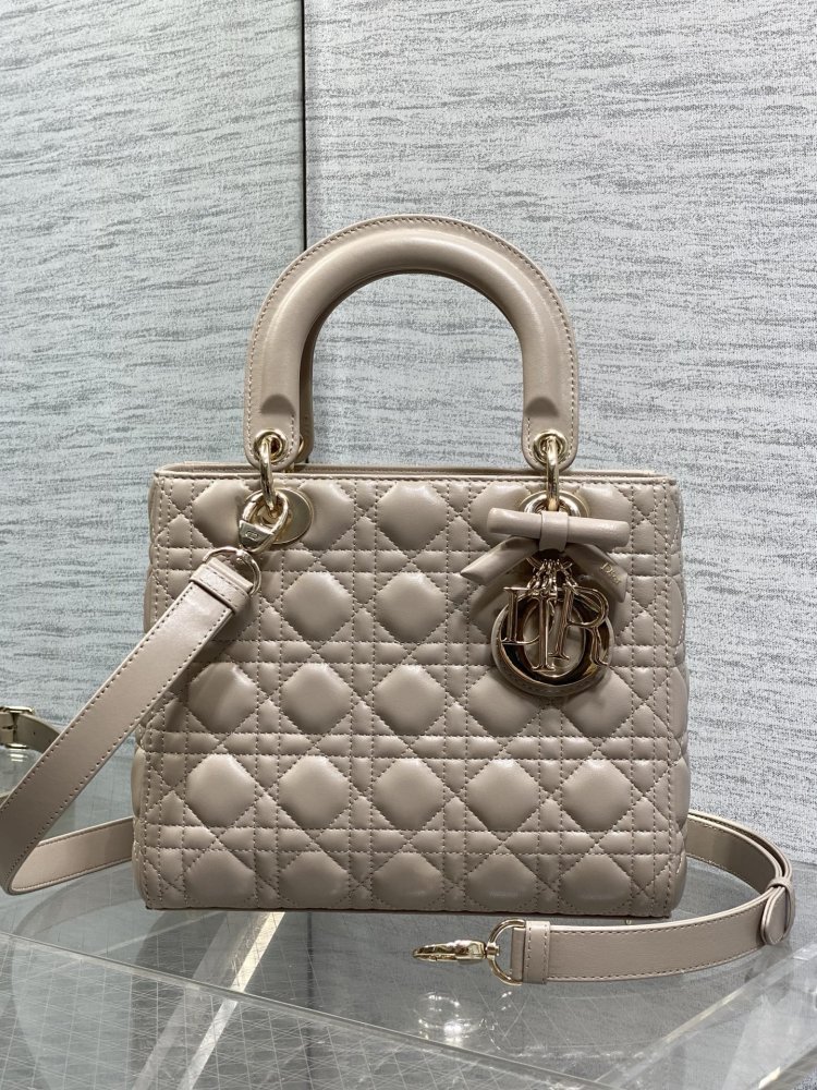 Сумка Lady Dior Classic 24 см с бантом