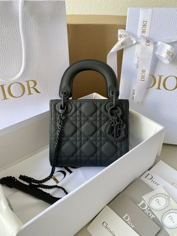 Сумка Lady Dior in Black 17 см