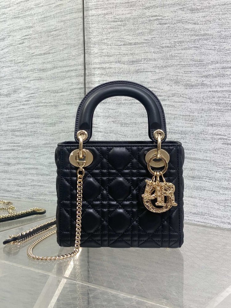 Сумка Lady Dior кожаная 17 см