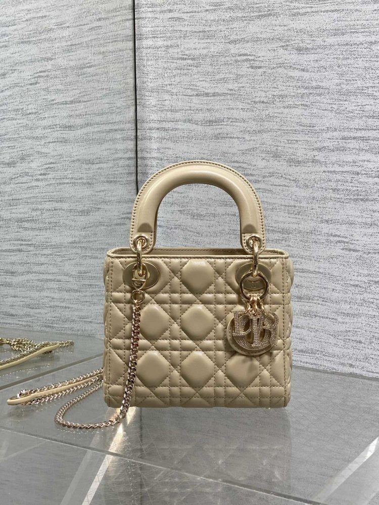 Сумка Lady Dior кожаная 17 см