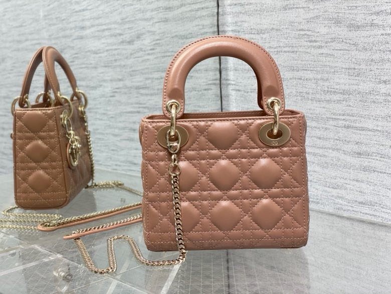 Сумка Lady Dior кожаная 17 см