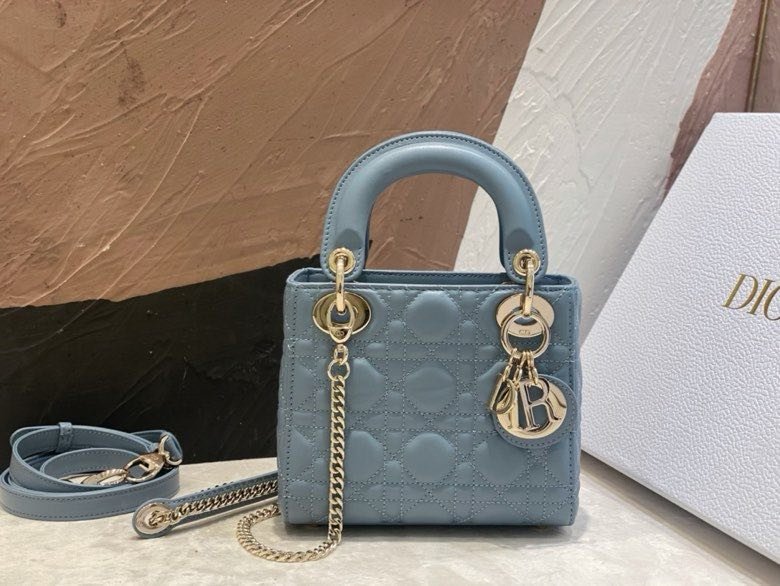 Сумка Lady Dior кожаная 17 см