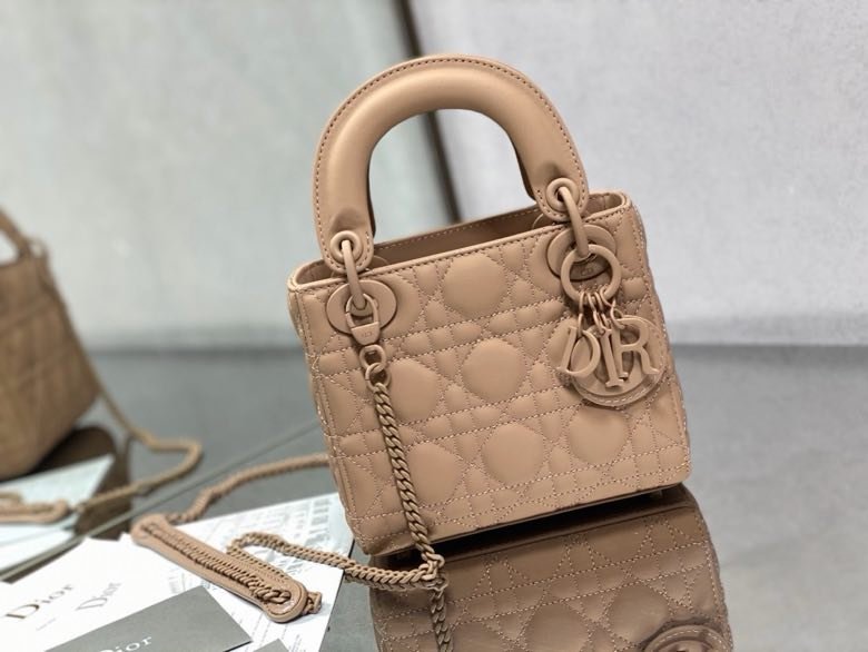 Сумка Lady Dior кожаная 17 см