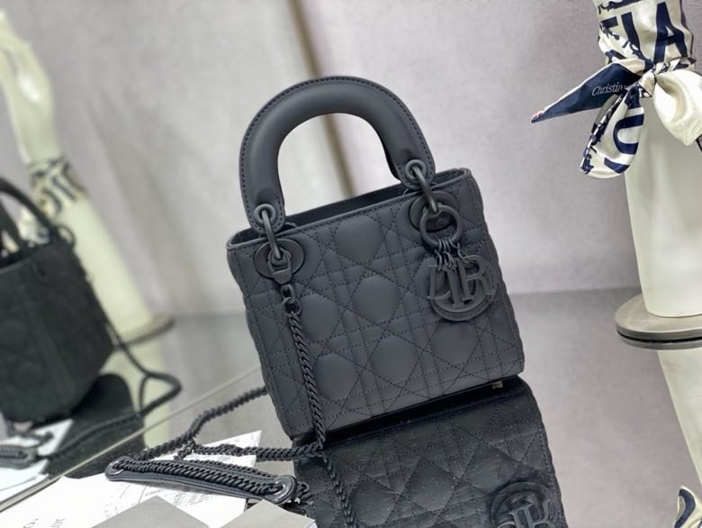 Сумка Lady Dior кожаная 17 см