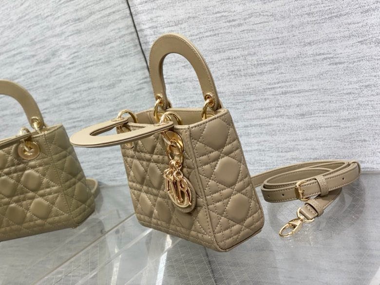 Сумка Lady Dior кожаная 17 см фото 3