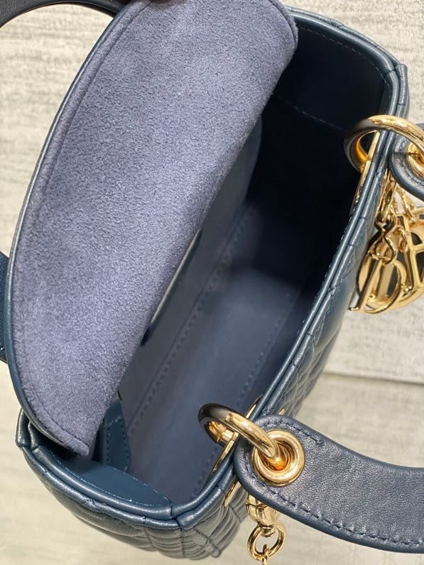 Сумка Lady Dior кожаная 17 см фото 4