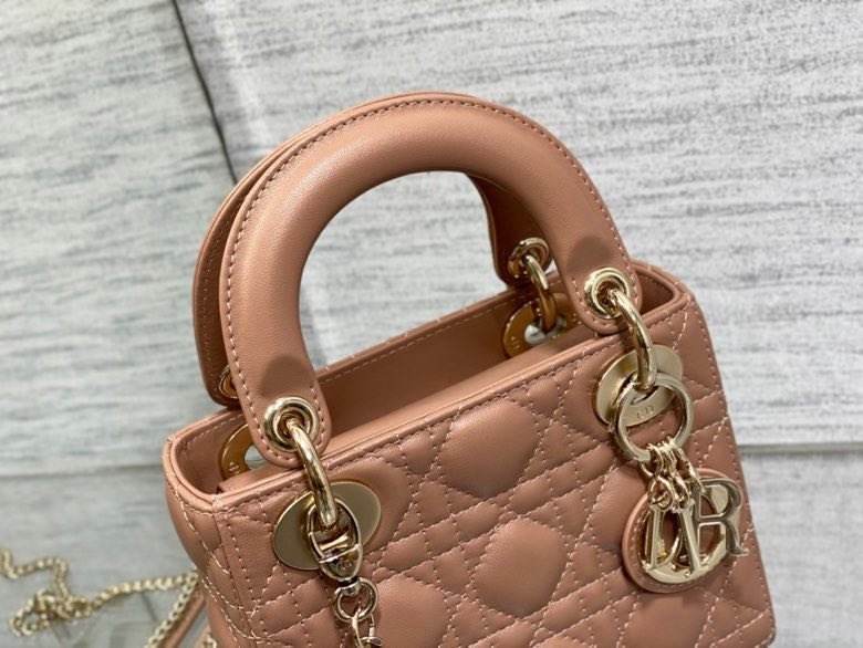 Сумка Lady Dior кожаная 17 см фото 4