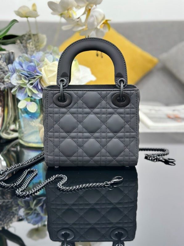 Сумка Lady Dior кожаная 17 см фото 4