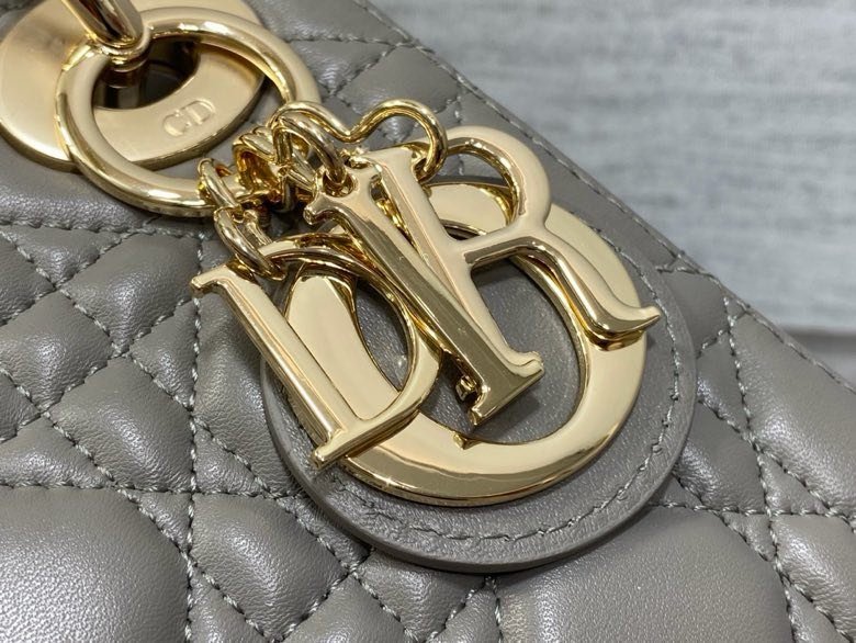 Сумка Lady Dior кожаная 17 см фото 4