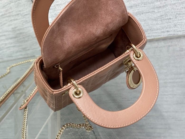 Сумка Lady Dior кожаная 17 см фото 5