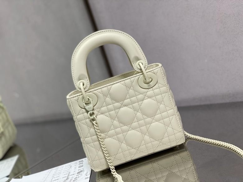 Сумка Lady Dior кожаная 17 см фото 5