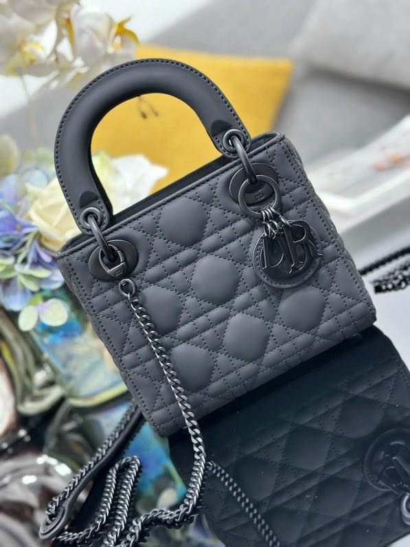 Сумка Lady Dior кожаная 17 см фото 5
