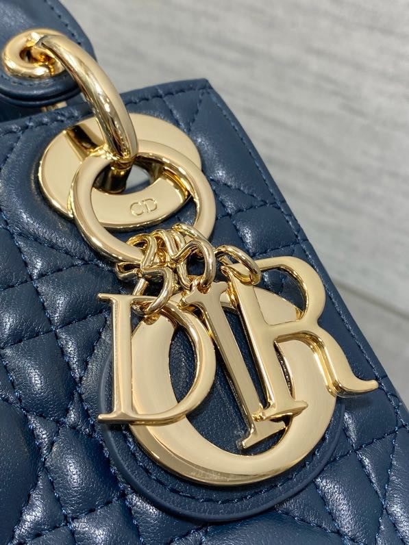 Сумка Lady Dior кожаная 17 см фото 6