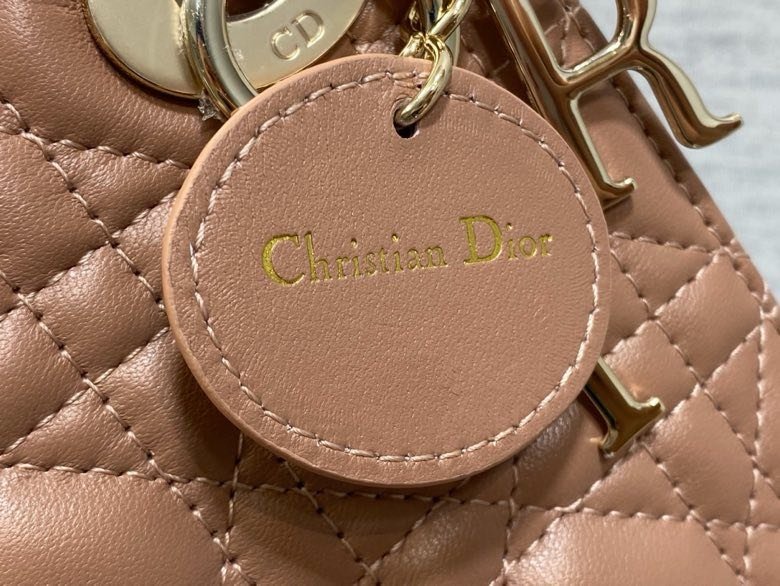 Сумка Lady Dior кожаная 17 см фото 6