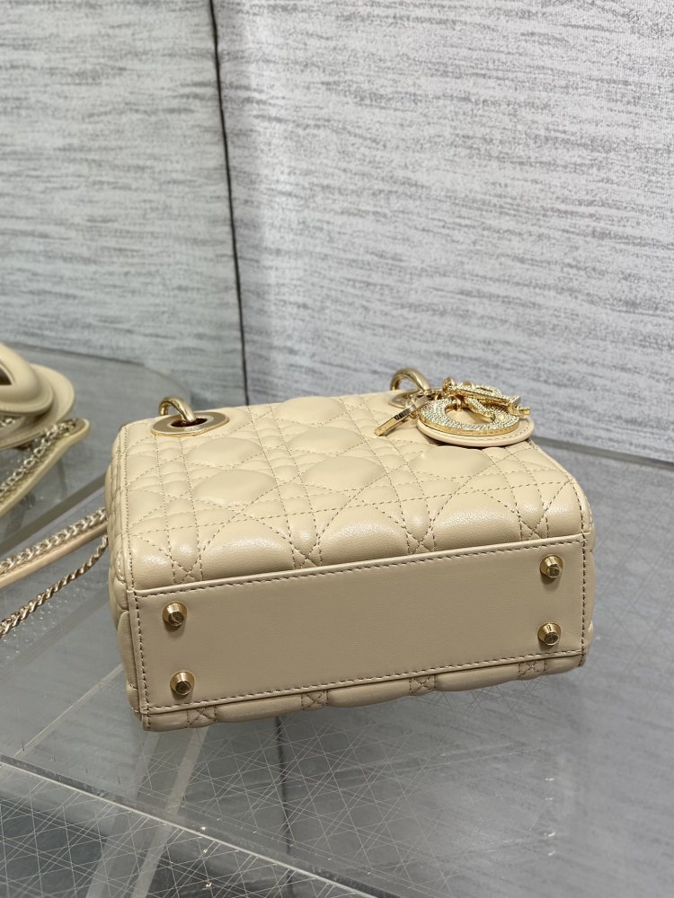 Сумка Lady Dior кожаная 17 см фото 7