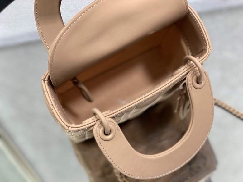 Сумка Lady Dior кожаная 17 см фото 7