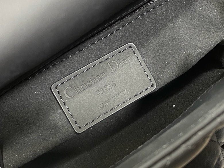 Сумка Lady Dior кожаная 17 см фото 7