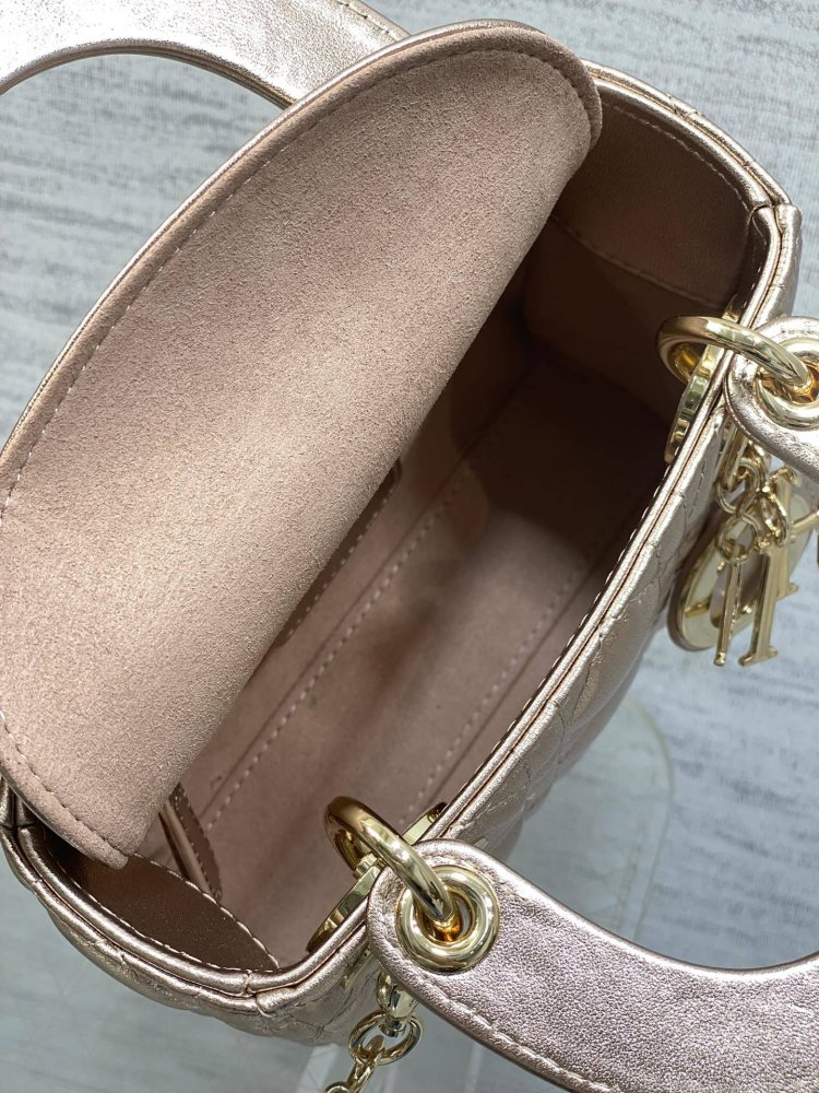 Сумка Lady Dior кожаная 17 см фото 8