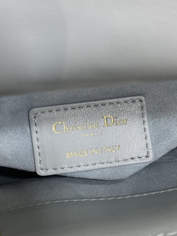 Сумка Lady Dior кожаная 17 см фото 9