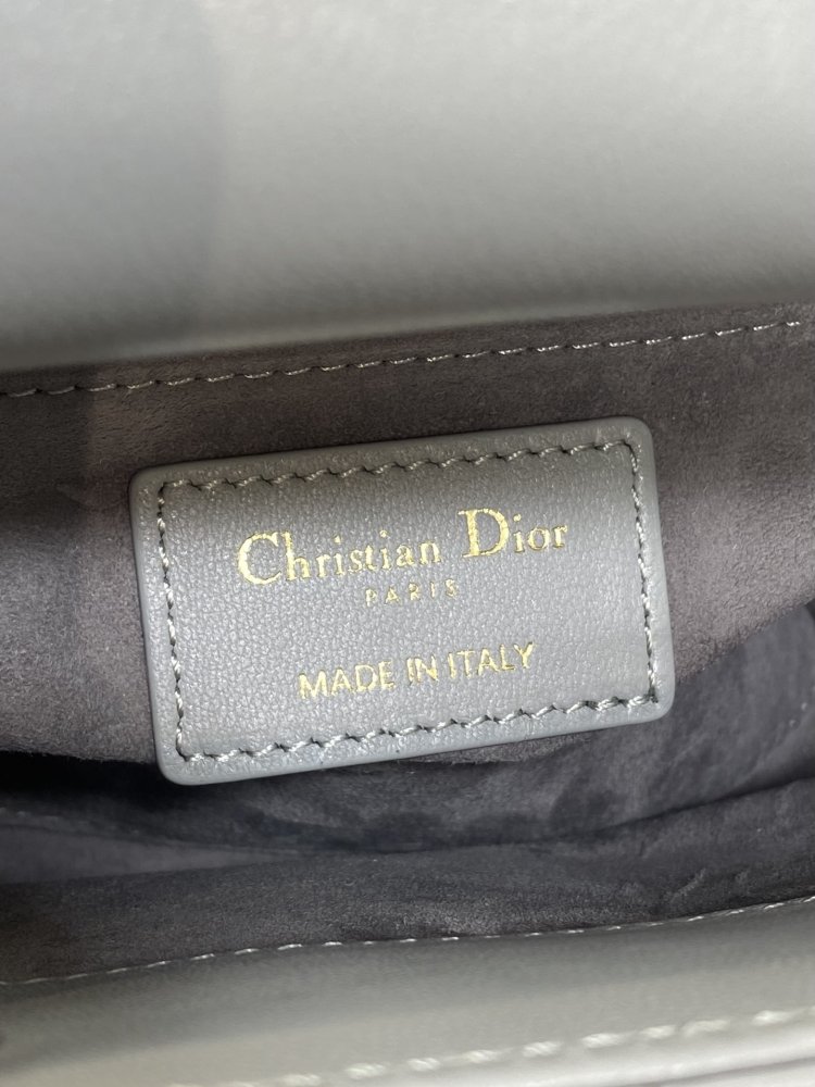 Сумка Lady Dior кожаная 17 см фото 9