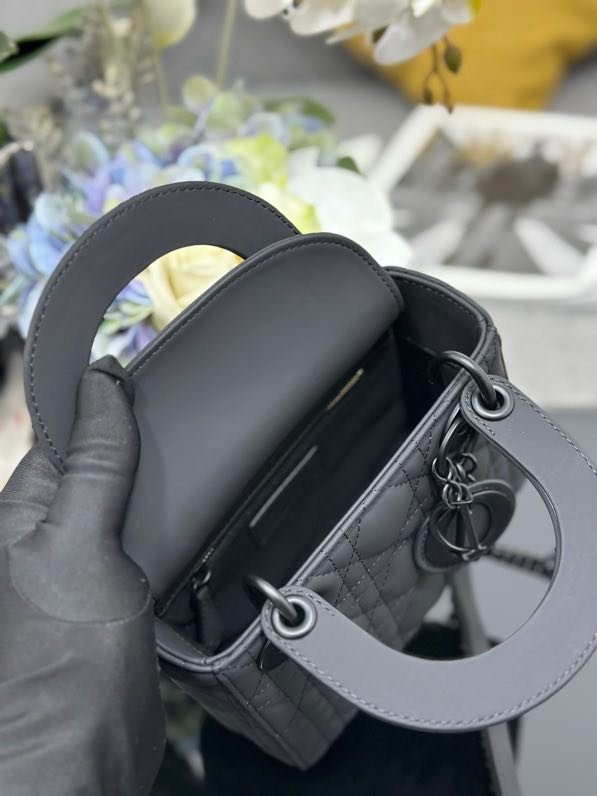 Сумка Lady Dior кожаная 17 см фото 9