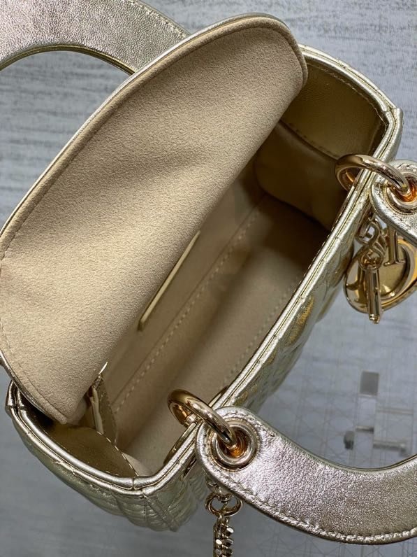 Сумка Lady Dior кожаная 17 см фото 9