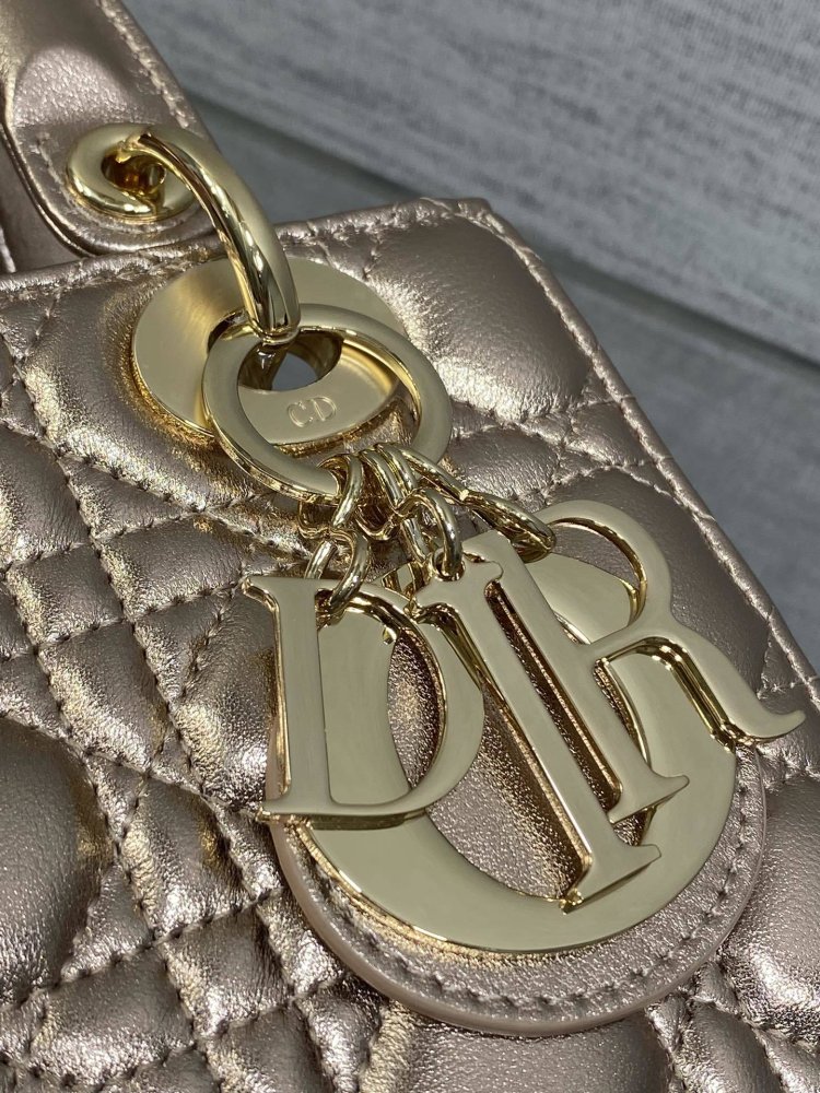 Сумка Lady Dior кожаная 20 см фото 3