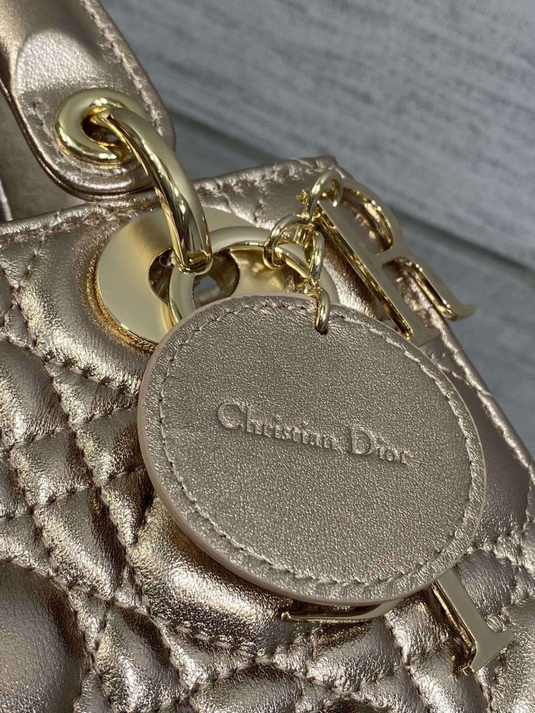 Сумка Lady Dior кожаная 20 см фото 4