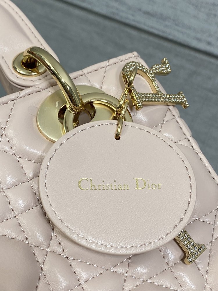 Сумка Lady Dior кожаная 20 см фото 4