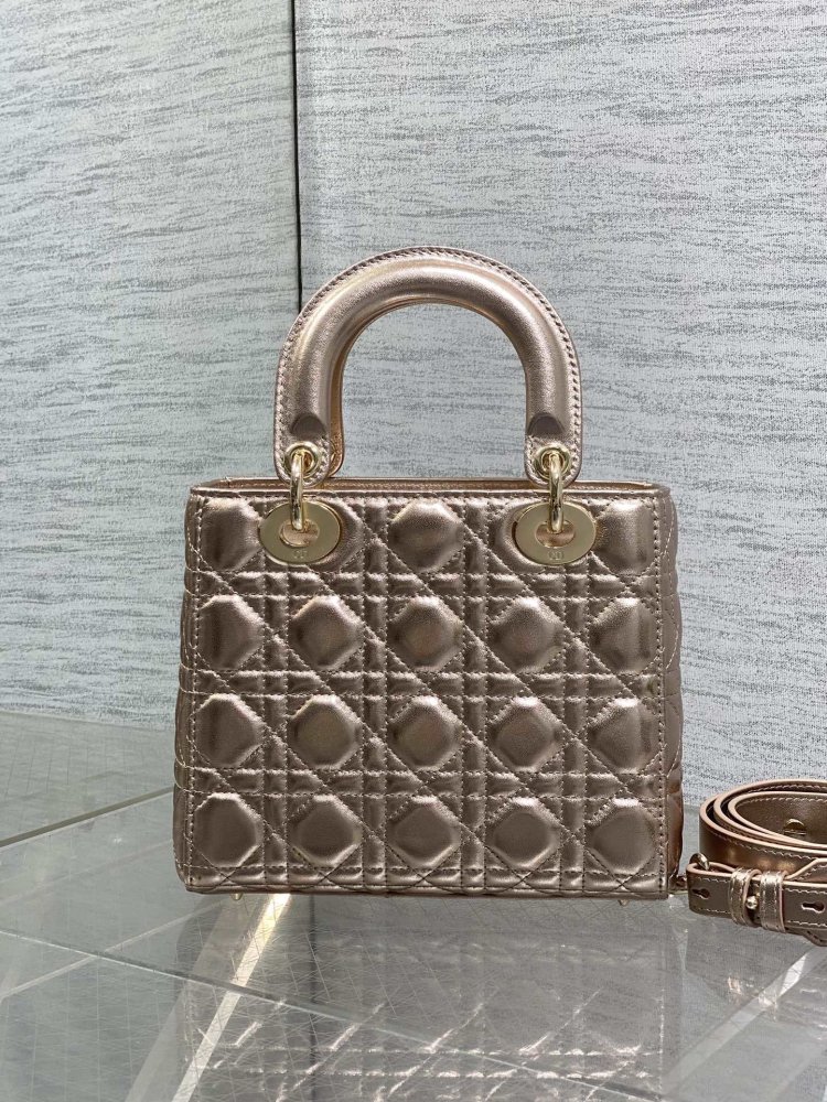 Сумка Lady Dior кожаная 20 см фото 5