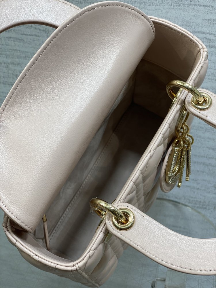 Сумка Lady Dior кожаная 20 см фото 8