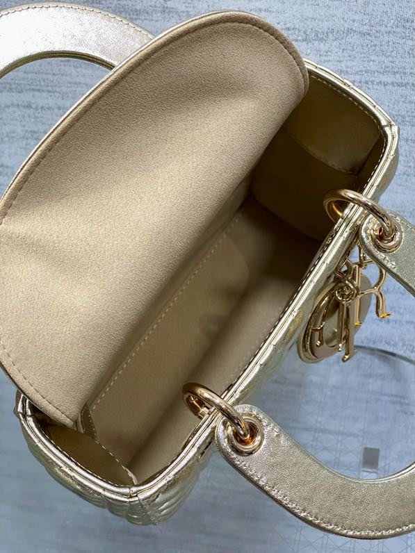 Сумка Lady Dior кожаная 20 см фото 8
