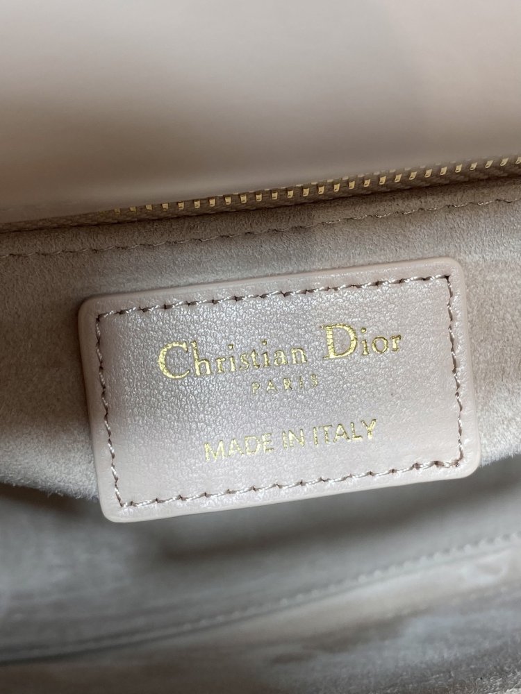 Сумка Lady Dior кожаная 20 см фото 9