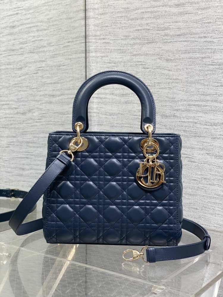 Сумка Lady Dior кожаная 24 см