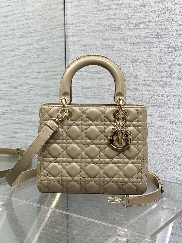Сумка Lady Dior кожаная 24 см