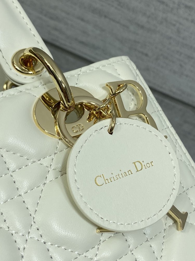 Сумка Lady Dior кожаная 24 см фото 4