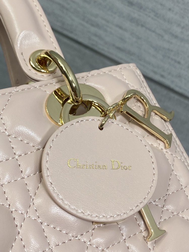 Сумка Lady Dior кожаная 24 см фото 4