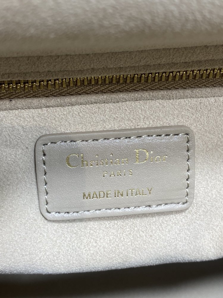 Сумка Lady Dior кожаная 24 см фото 9