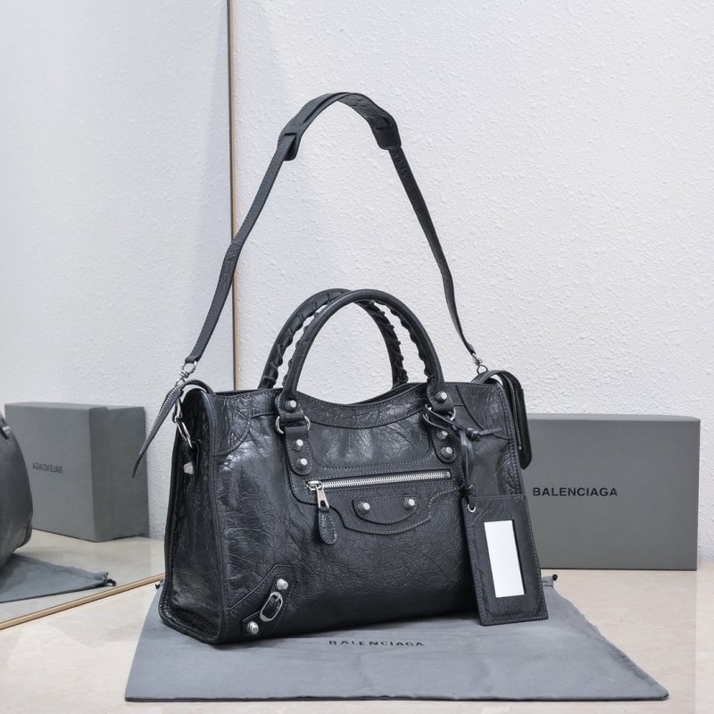 Сумка Le City Medium кожаная 38 см фото 2