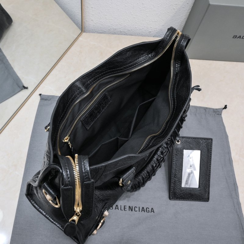 Сумка Le City Medium кожаная 38 см фото 3