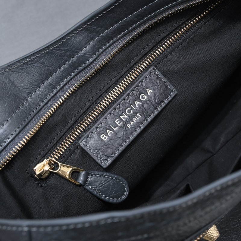 Сумка Le City Medium кожаная 38 см фото 5