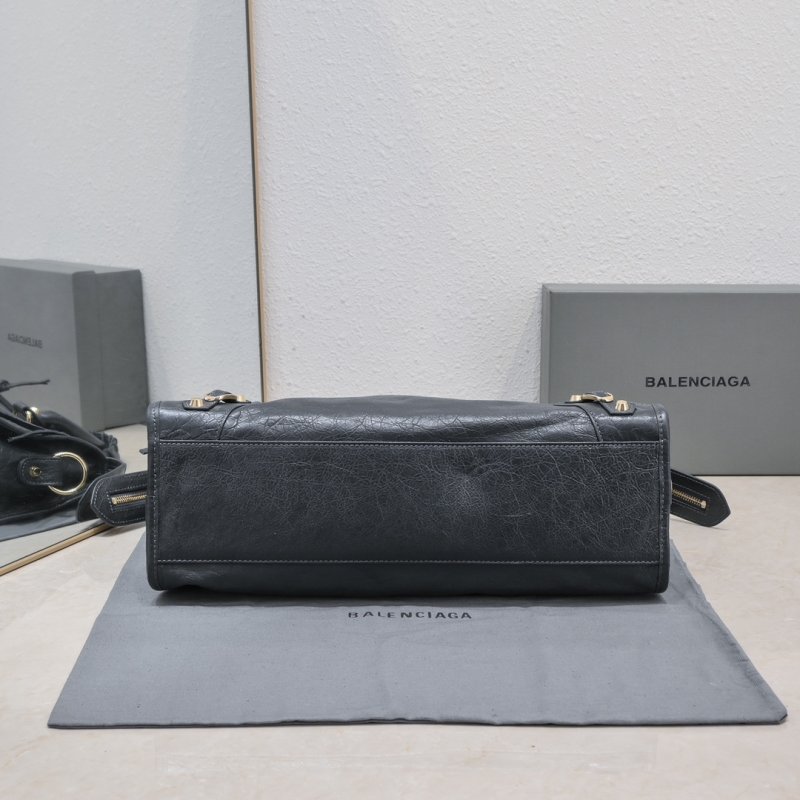 Сумка Le City Medium кожаная 38 см фото 7